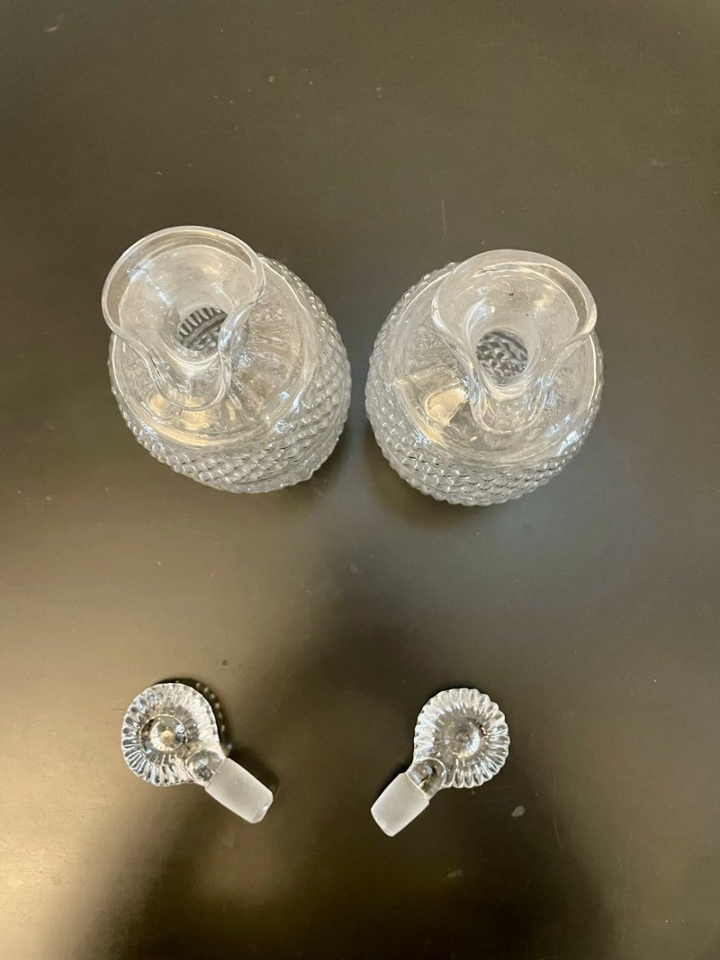 Unusual Pair of Irish Antique Victorian Quality Cut Glass Decanters - Image 6